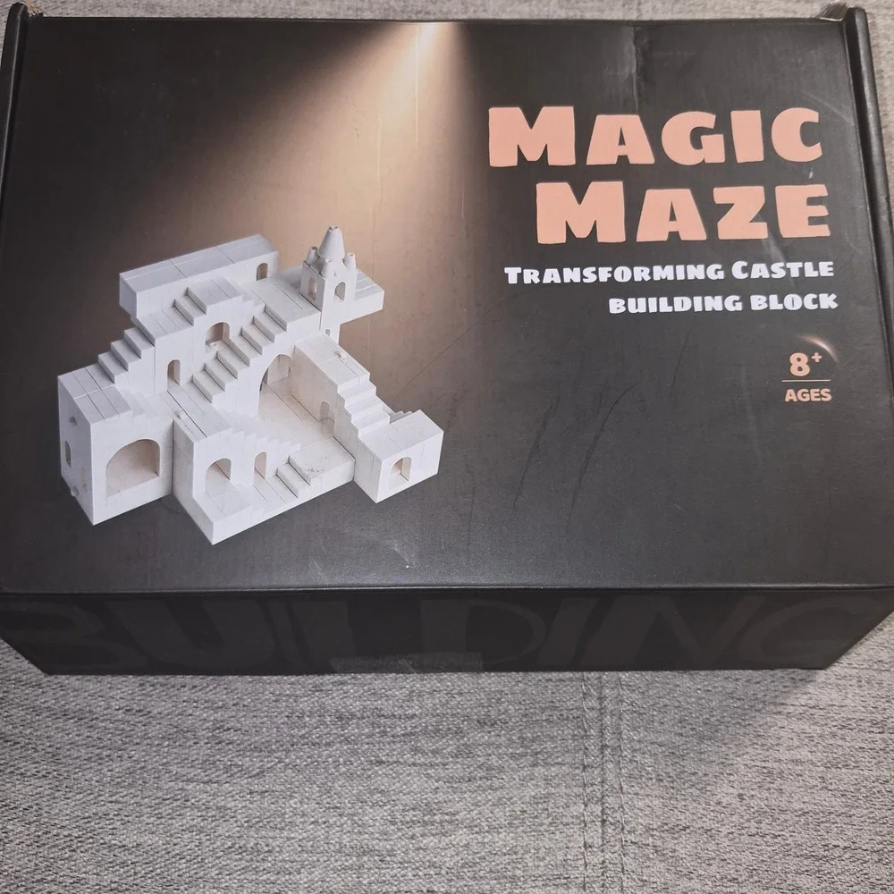 Magic Maze Transforming Castle Building Block 668 Pcs Architecture White QS200